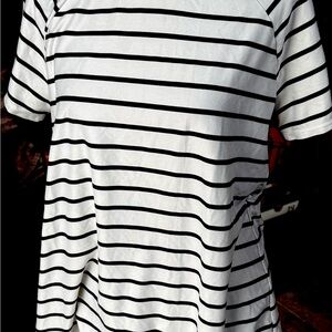 Women's Black and White Striped Short Sleeve Top